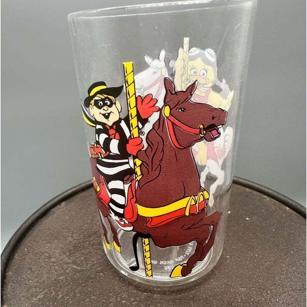 McDonalds 1993 Hamburgler & Birdie the Early Bird plastic cup